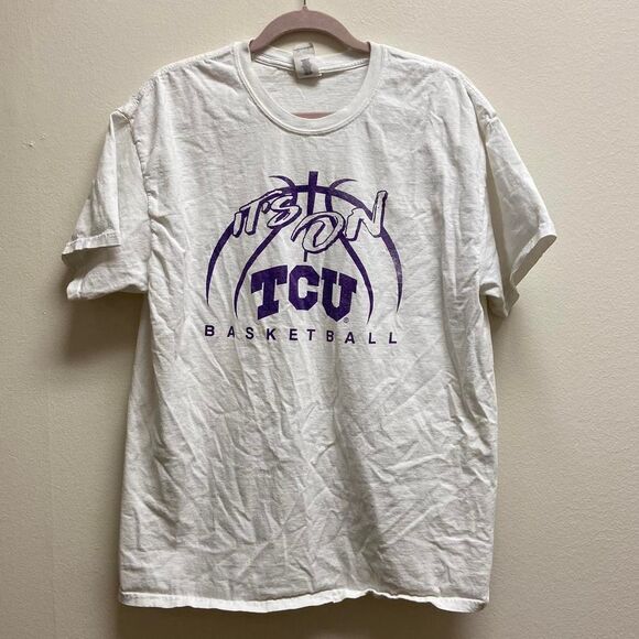 Texas Christian University Basketball Tee Shirt - Picture 1 of 6
